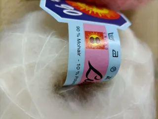 Lote 20 ovillos Mohair 90%