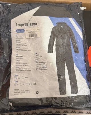 Traje de agua impermeable