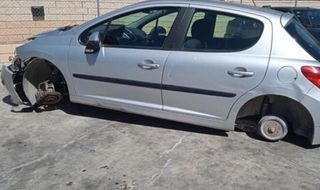 Peugeot 74161 bandeja trasera 9650195220 207 1.4 g