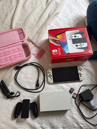 Nintendo Switch OLED Blanca + Accesorios