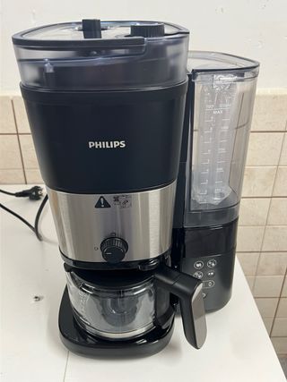 Cafetera Philips con Molinillo Integrado