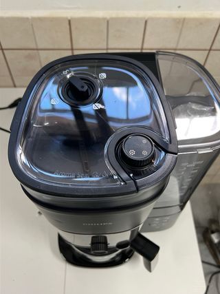 Cafetera Philips con Molinillo Integrado