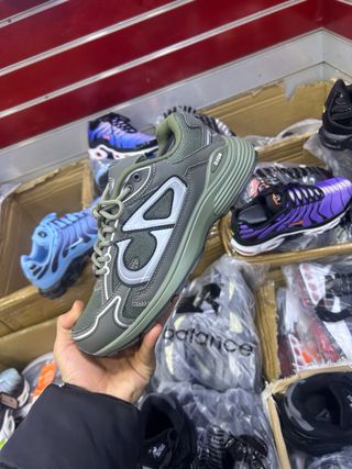 Zapatillas de todo tipo (tengo todas las tayas)