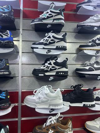 Zapatillas de todo tipo (tengo todas las tayas)