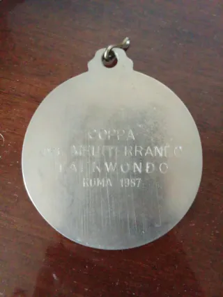 Lote 4 medallas antiguas Taekwondo y Judo