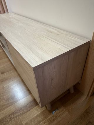 Mueble TV con almacenamiento