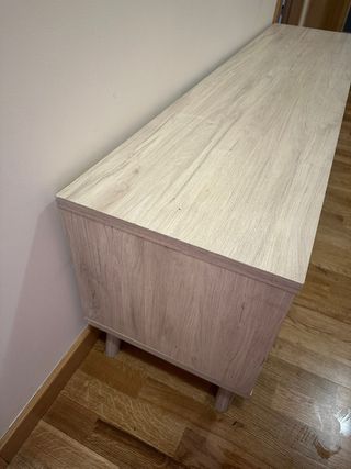 Mueble TV con almacenamiento