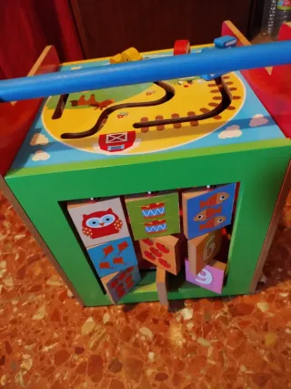 Cubo de juego educativo madera