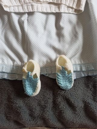 Conjunto Primera Puesta Hecho a Mano