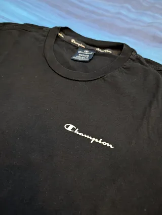 Camiseta Champion Negra