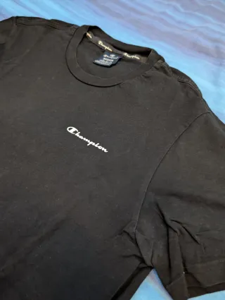 Camiseta Champion Negra