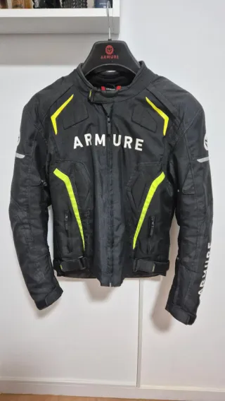 Chaqueta ARMURE HAMO. Talla M. (CARNET A1/A2/A)