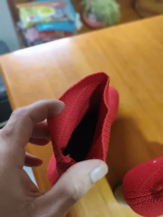 Botines rojos de tacón