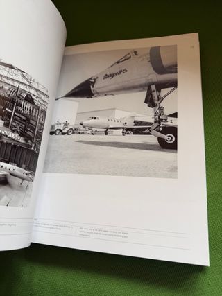 The Falcon Story el libro