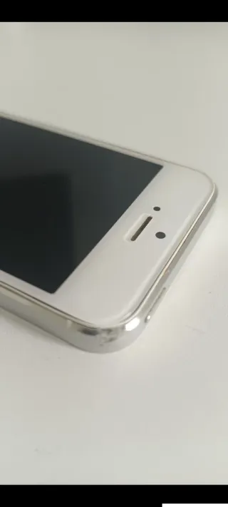 Apple iPhone 5s 16GB Silver, model A1457 ME433Y/A