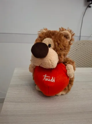 Orsetto Trudi con cuore rosso