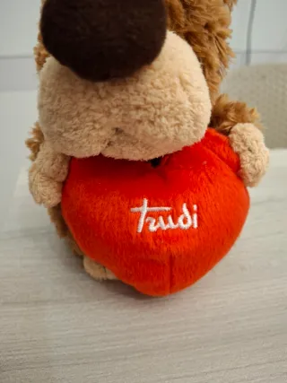 Orsetto Trudi con cuore rosso