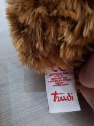 Orsetto Trudi con cuore rosso