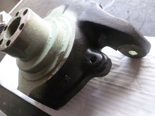 Mozzo snodo sterzo terna CASE 580 FB110