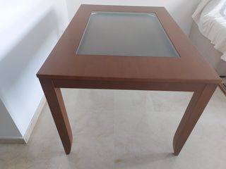 Mesa comedor extensible madera y cristal.