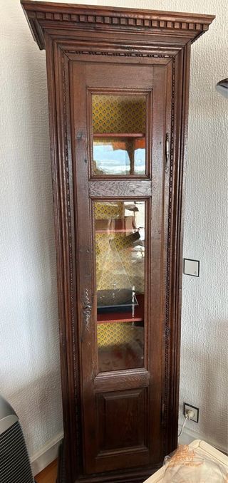 Vitrina madera y cristal