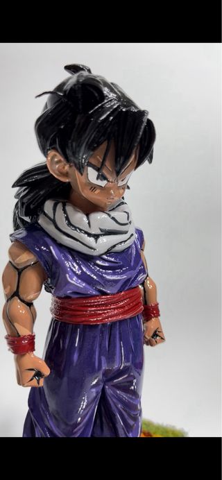 Figura Dragon Ball pintada a mano