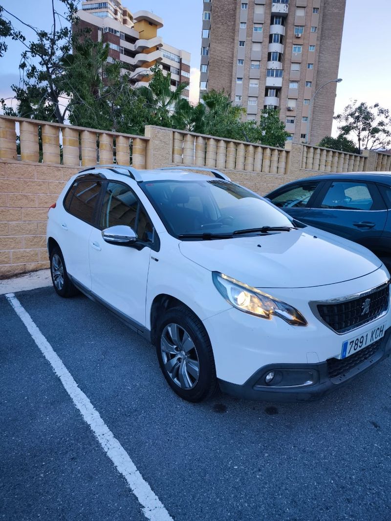 Peugeot 2008 1.2 Pure Tech Style (2017) 2017