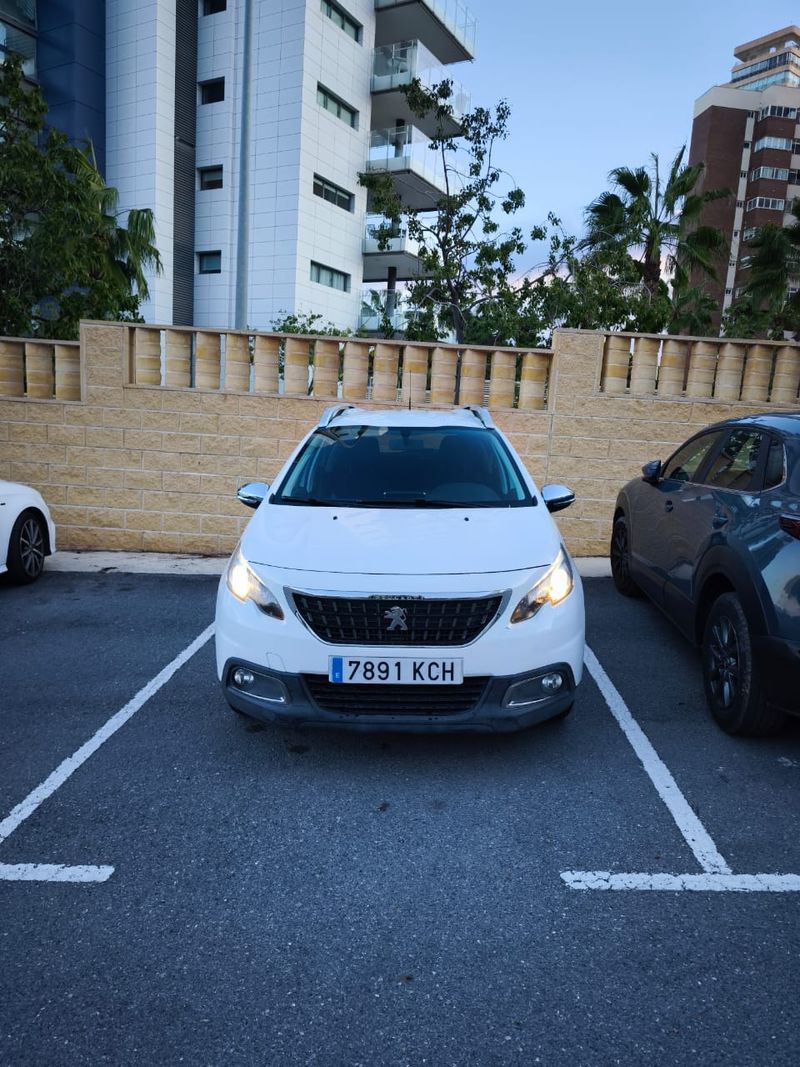 Peugeot 2008 1.2 Pure Tech Style (2017) 2017, foto 7