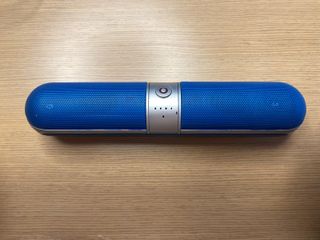 Altoparlante Bluetooth portatile tipo Beats Pill - Blu