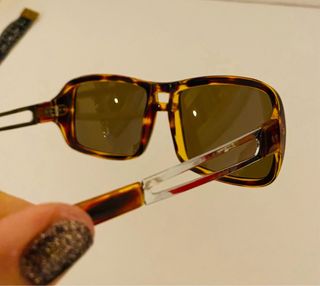 Occhiali da sole vintage anni '80