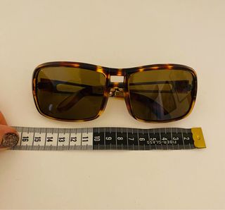 Occhiali da sole vintage anni '80