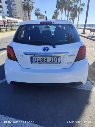 Toyota hibrido Yaris  2015