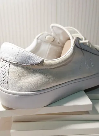 Fred Perry Talla 45 Blancas