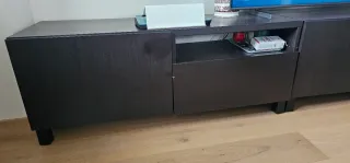 Mueble TV Ikea Negro/Marrón Besta