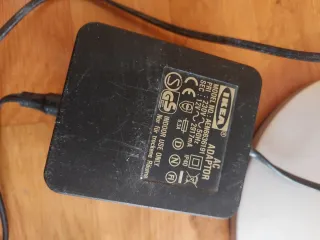 Lámpara de pie IKEA metálica