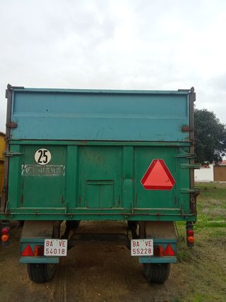 Remolque agrícola verde