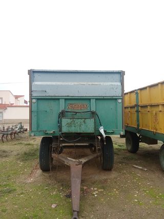 Remolque agrícola verde