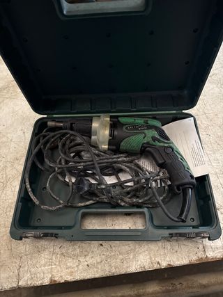 Taladro Hitachi W6VB2 con maletín