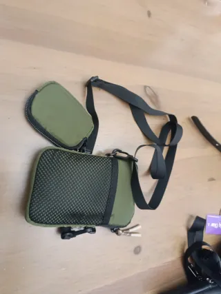 Riñonera verde militar