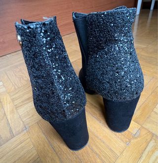 Botines XTI ante y glitter negros