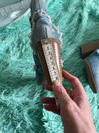 Botines vaqueros desgastados talla 37