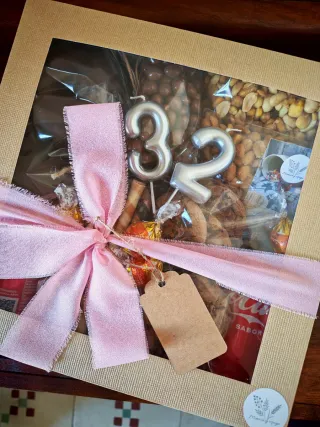 Caja sorpresa cumpleaños dulce y salada