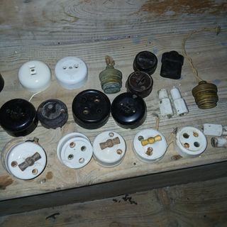Lotes de interruptores y enchufes antiguos