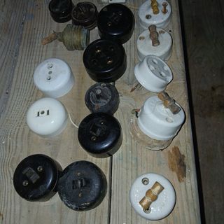 Lotes de interruptores y enchufes antiguos