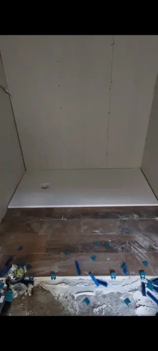 Cambio de plato de ducha