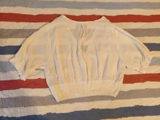 Camiseta Pull&Bear blanca bordada