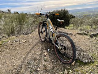 EBIKE CUBE COMO NUEVA