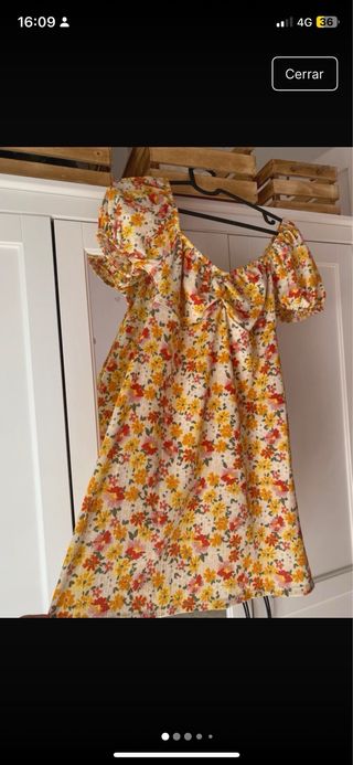 Vestido floral S nuevo con etiqueta