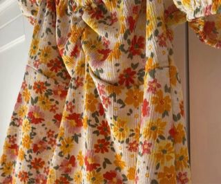 Vestido floral S nuevo con etiqueta