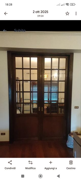 Porte scorrevoli in legno con vetri molati